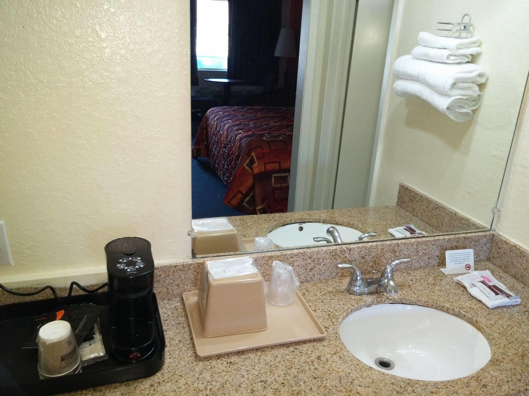 Travelodge By Wyndham Houston Hobby Airport Kültér fotó